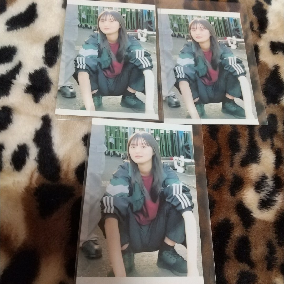 遠藤さくらさん 写真三枚 トラックガール エンタメ/ホビーのタレントグッズ(アイドルグッズ)の商品写真