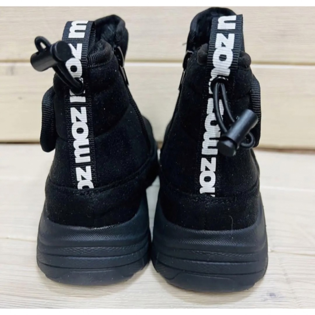 モズ 軽量・防水 キルティング ショートブーツ ブラック M レディースの靴/シューズ(ブーツ)の商品写真