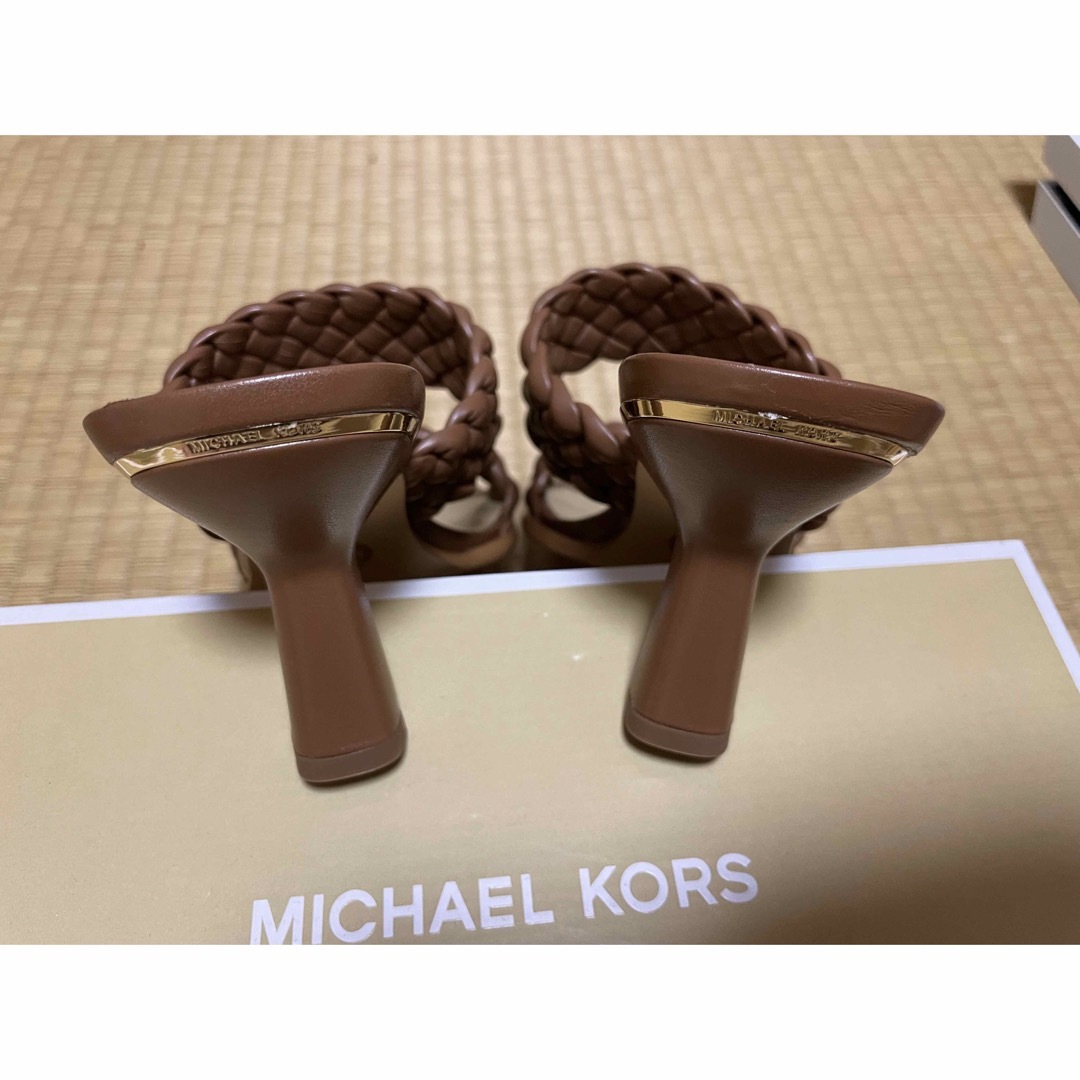 MICHAEL KORS - 新品!マイケルコース☆ミュール 7M の通販 by MICHAEL KORS - 新品!マイケルコース☆ミュール 7M の通販 by