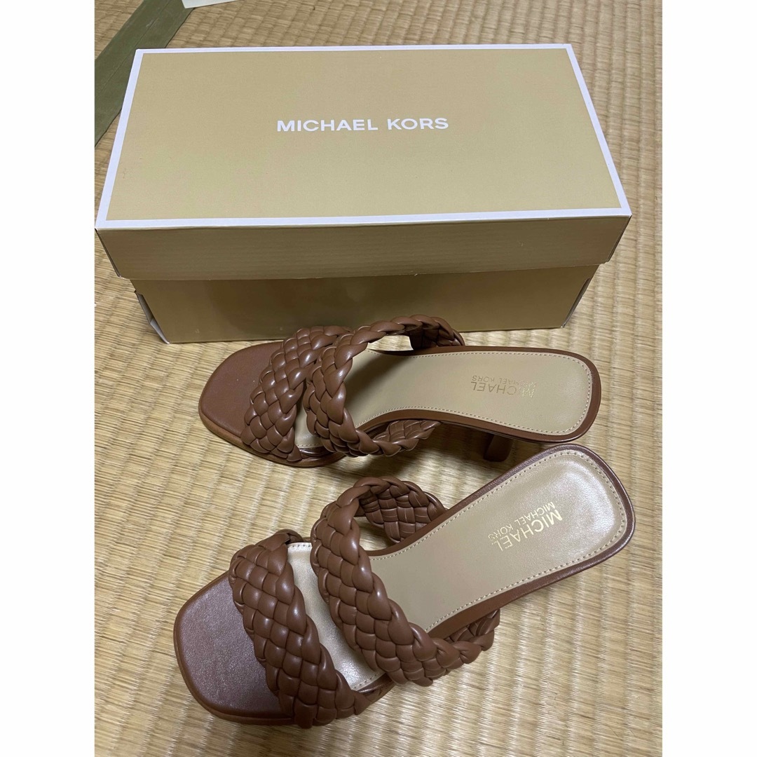 Michael Kors(マイケルコース)の新品！マイケルコース★ミュール　7M  レディースの靴/シューズ(ミュール)の商品写真