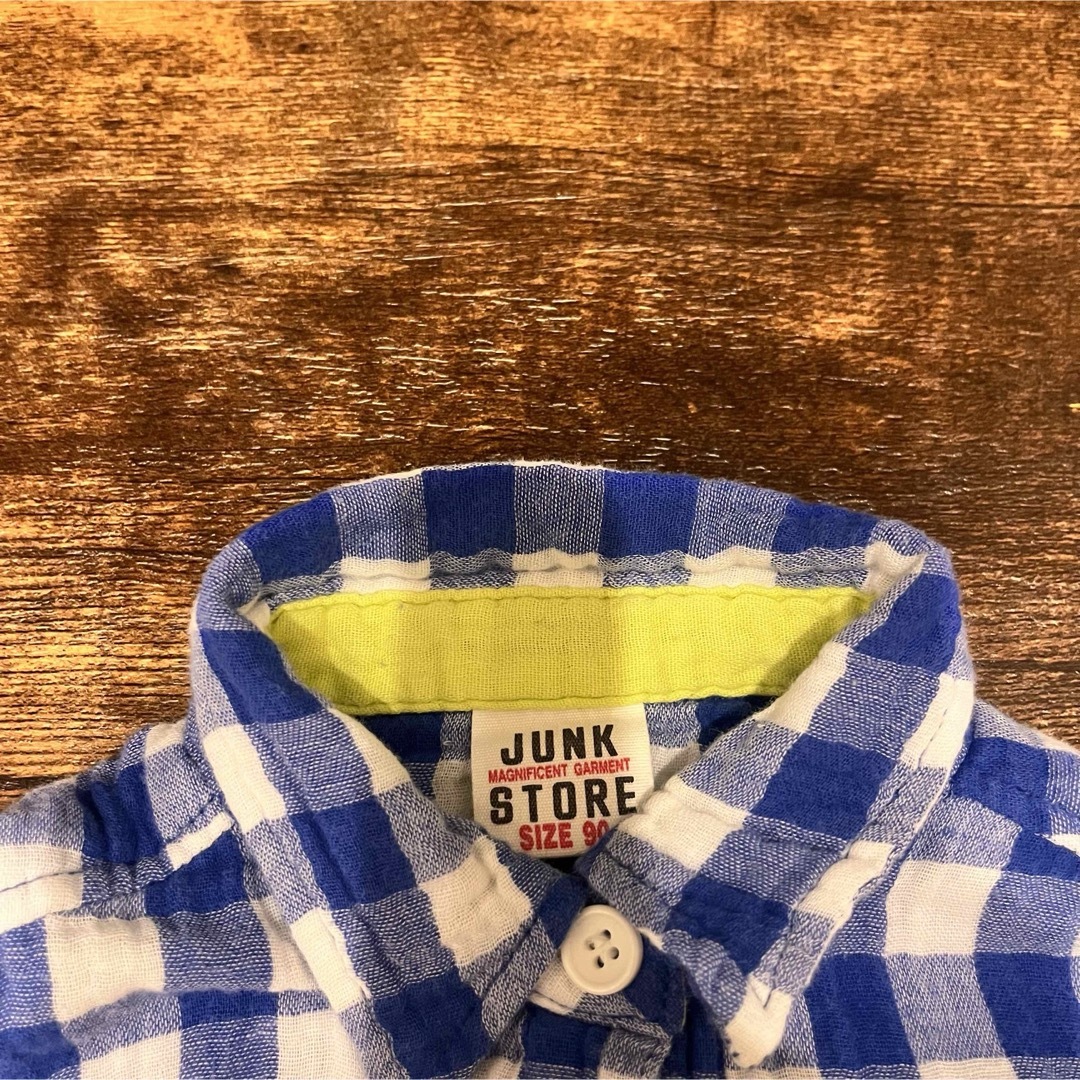 JUNK STORE(ジャンクストアー)の【値下げ】JUNK STORE(ジャンクストア) チェックシャツ　90 キッズ/ベビー/マタニティのキッズ服男の子用(90cm~)(Tシャツ/カットソー)の商品写真