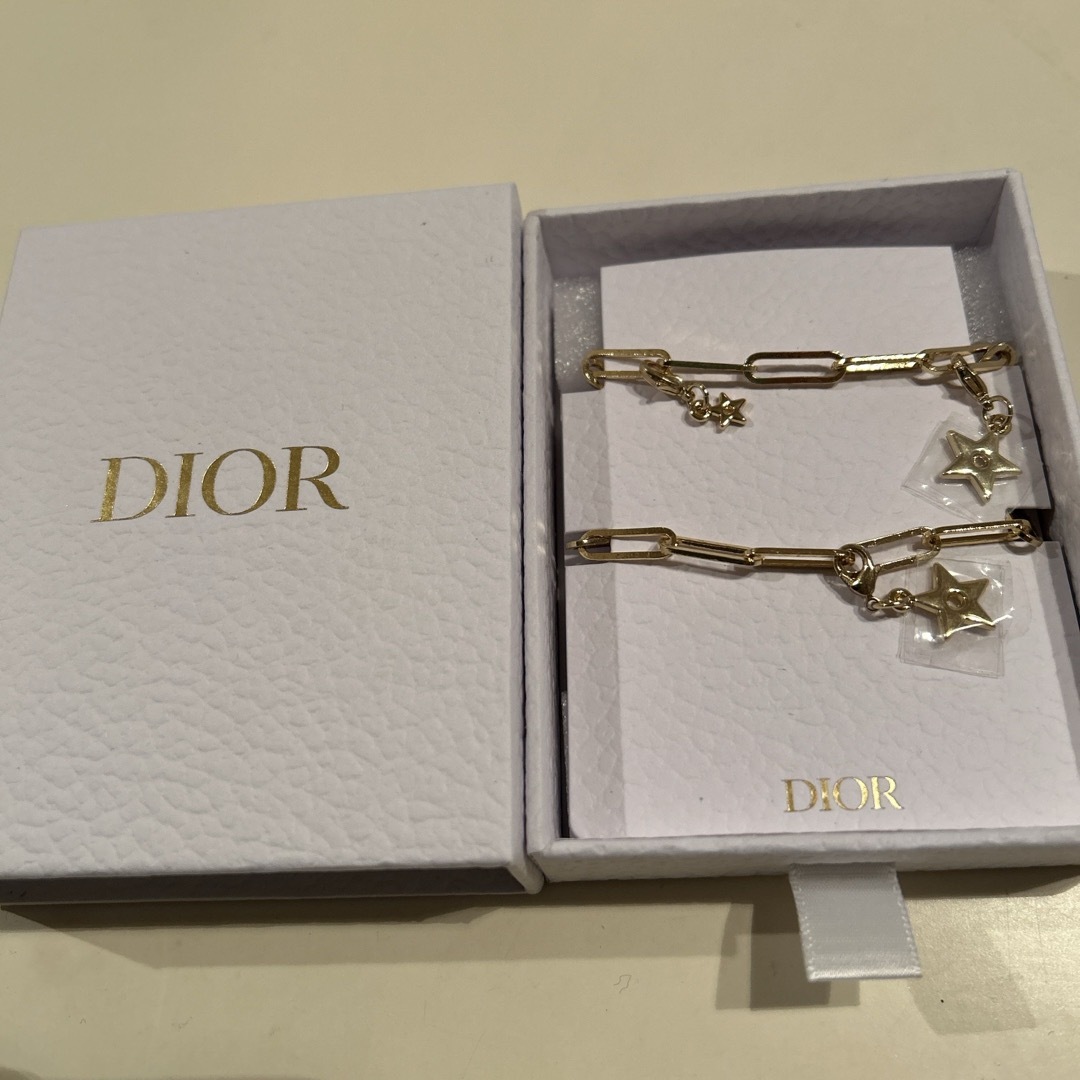 Dior(ディオール)のDior携帯アクセ スマホ/家電/カメラのスマホアクセサリー(その他)の商品写真