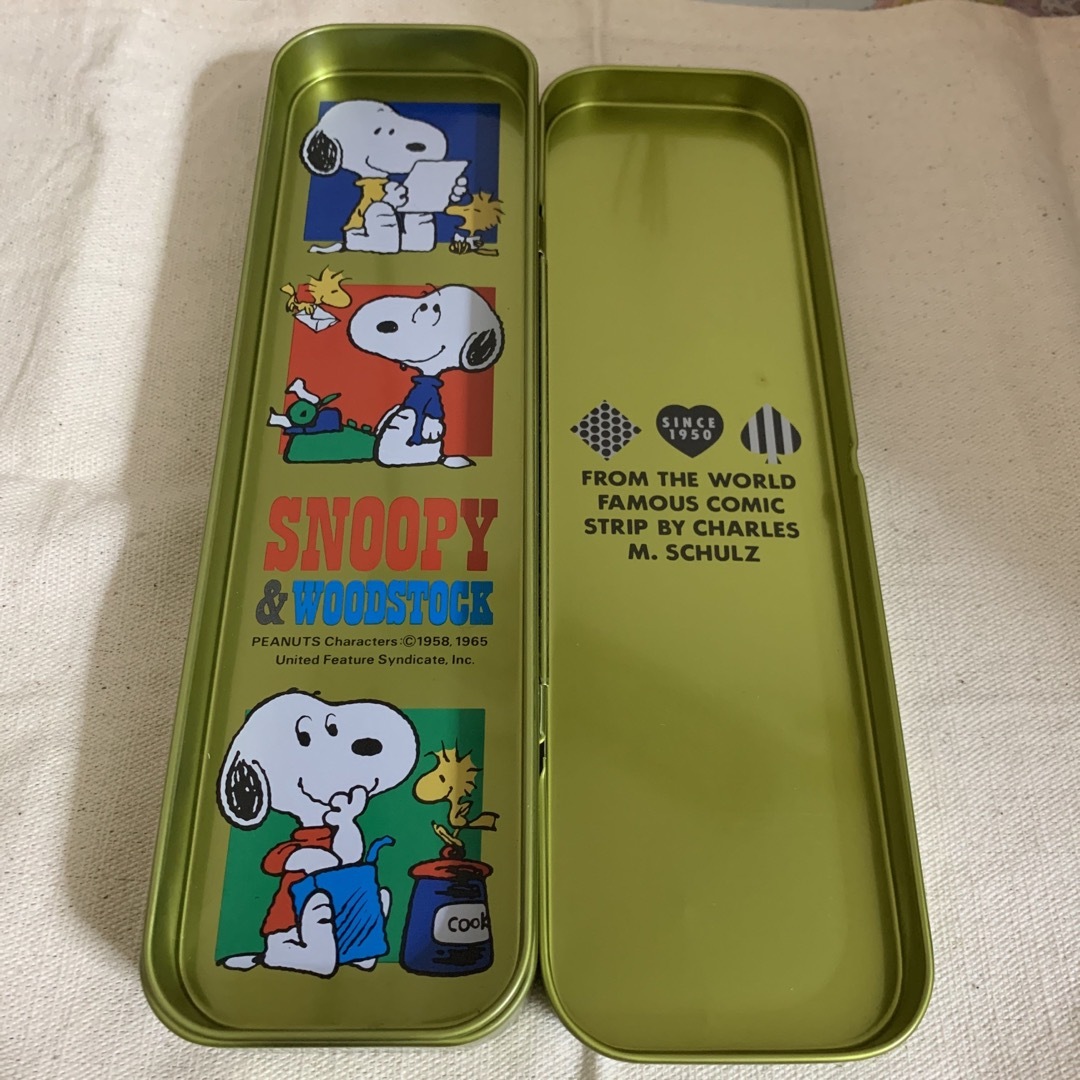 PEANUTS(ピーナッツ)のスヌーピー 筆箱 カンカン インテリア/住まい/日用品の文房具(ペンケース/筆箱)の商品写真