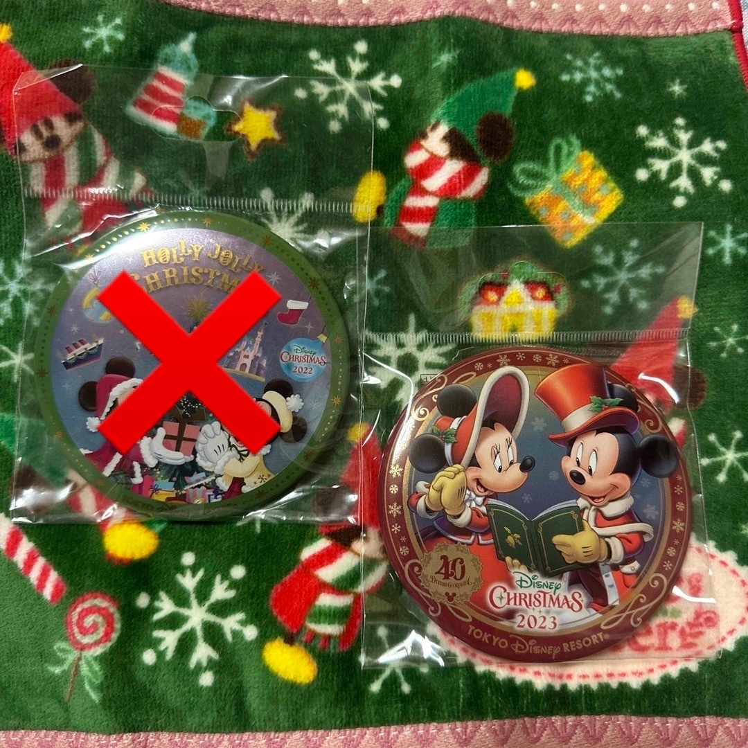 Disney(ディズニー)のma様用　ディズニークリスマス　2023 缶バッジ エンタメ/ホビーのおもちゃ/ぬいぐるみ(キャラクターグッズ)の商品写真