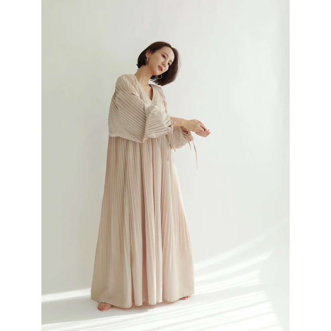 1300cmバストlouren all pleats volume dress