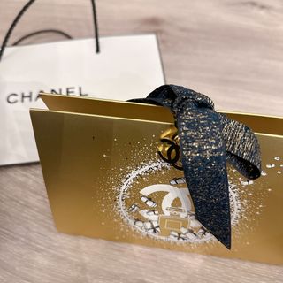 シャネル(CHANEL)のCHANEL チャーム付きギフトボックス(手提げ無し)(ラッピング/包装)