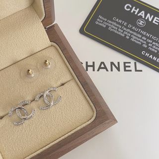 シャネル(CHANEL)のCHANEL シルバーピアス　シャネル(ピアス)