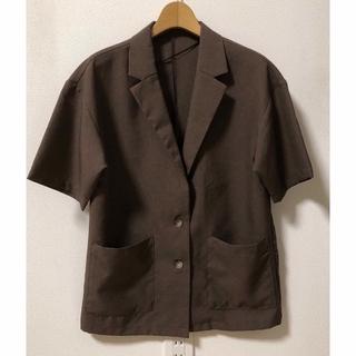 ジーユー(GU)のGU ライトオーバーサイズシャツジャケット(5分袖) ブラウン　未使用品❗️(シャツ/ブラウス(半袖/袖なし))