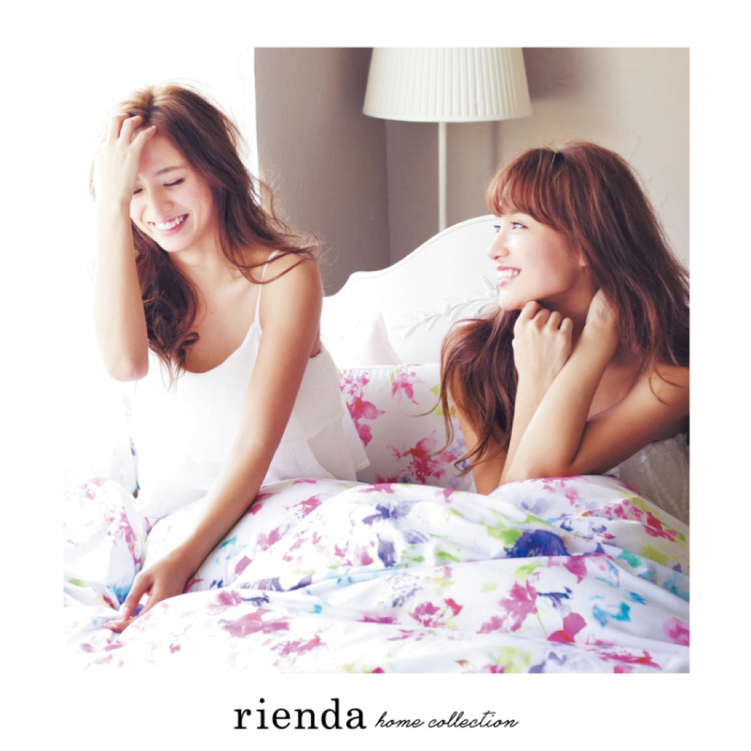 rienda(リエンダ)のrienda(リエンダ) sunlight flowerベッドカバーSET インテリア/住まい/日用品の寝具(シーツ/カバー)の商品写真