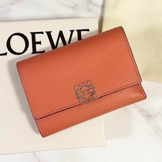 ロエベ 財布(レディース)の通販 2,000点以上 | LOEWEのレディースを