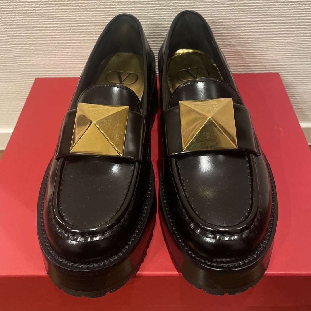 Valentino ヴァレンティノ ワンスタッズローファー