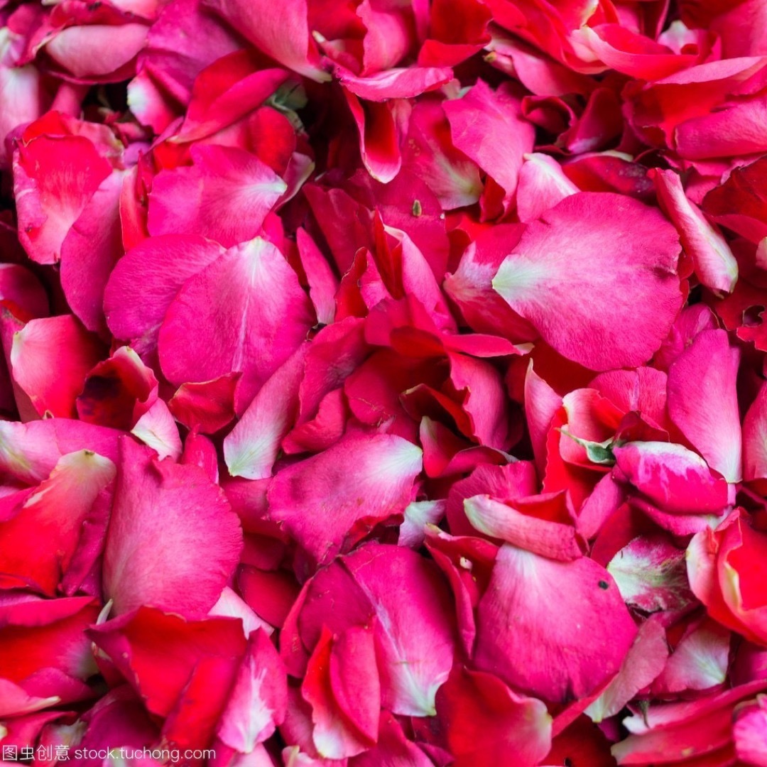 薔薇月餅　中華お菓子雲南（玫瑰花）薔薇花酥（ローズ餅) ローズ風味限定6個セット 食品/飲料/酒の食品(菓子/デザート)の商品写真