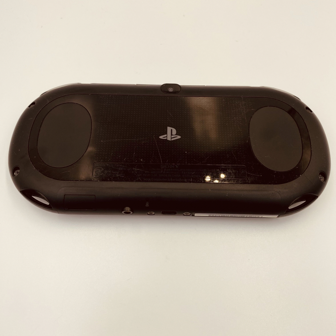 PlayStation Vita(プレイステーションヴィータ)の【動作品】PlayStation PSVita  ブラック PCH-2000 エンタメ/ホビーのゲームソフト/ゲーム機本体(携帯用ゲーム機本体)の商品写真