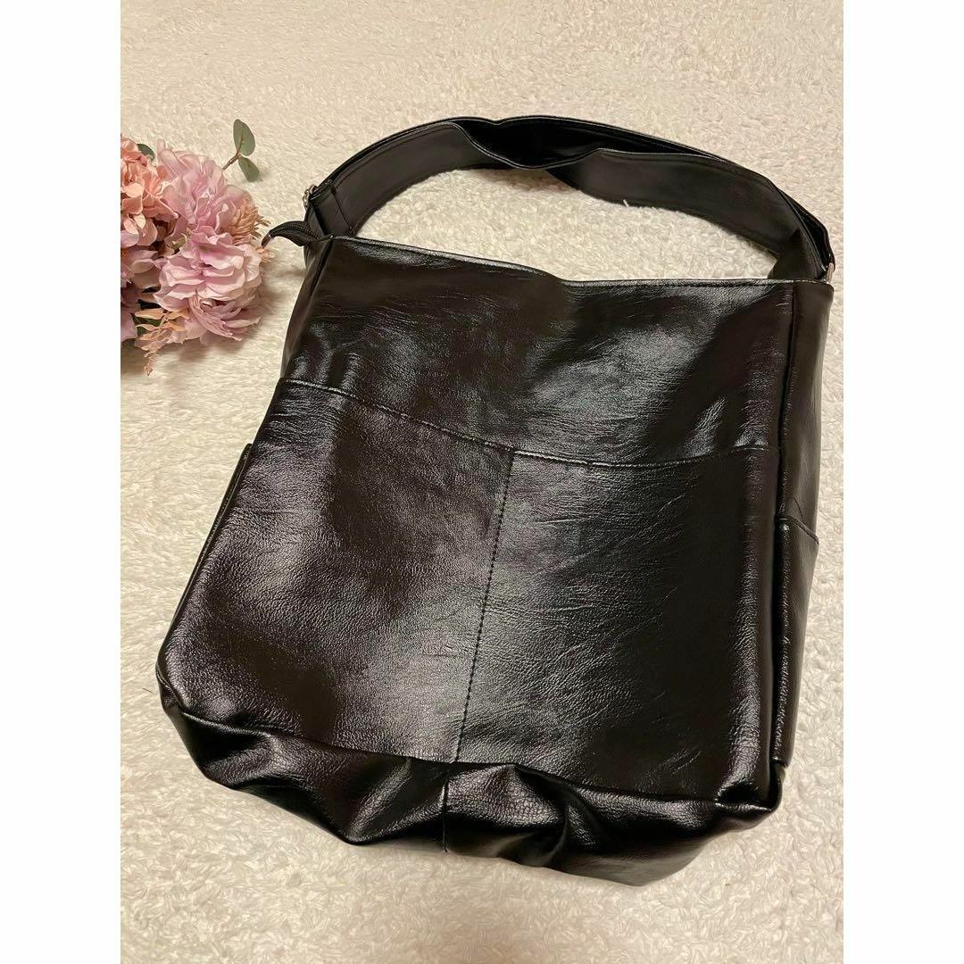 ショルダーバッグ　PUレザー　ブラック　トートバッグ　大容量　A4　斜めがけ メンズのバッグ(ショルダーバッグ)の商品写真