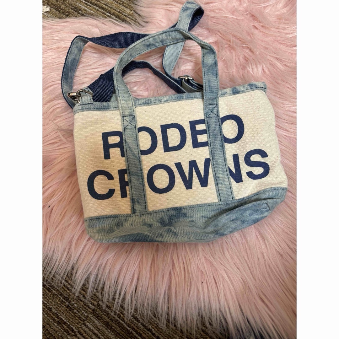 RODEO CROWNS WIDE BOWL(ロデオクラウンズワイドボウル)のロデオクラウンズ　ミニショルダーバッグ レディースのバッグ(ショルダーバッグ)の商品写真