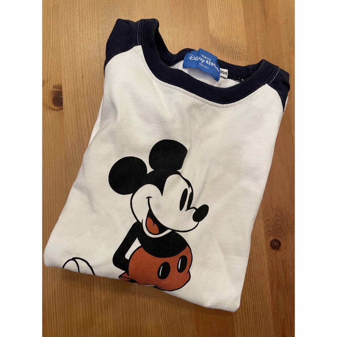 Disney(ディズニー)の美品　ディズニーランド　ミッキー　ロンT  Tシャツ　150　 キッズ/ベビー/マタニティのキッズ服男の子用(90cm~)(Tシャツ/カットソー)の商品写真