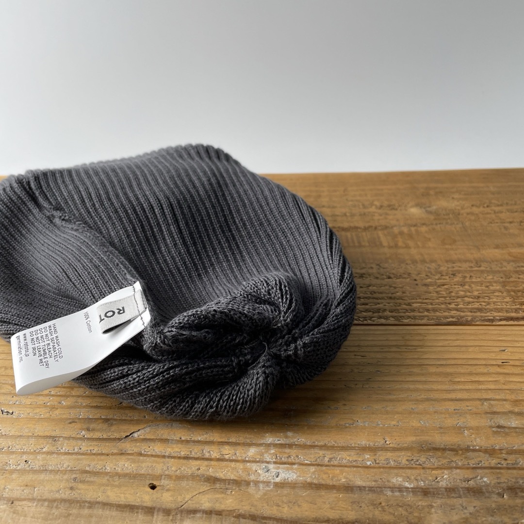 ROTOTO(ロトト)のROTOTO ロトト 帽子 ニット帽 コットンロールアップビーニー Dグレー メンズの帽子(ニット帽/ビーニー)の商品写真