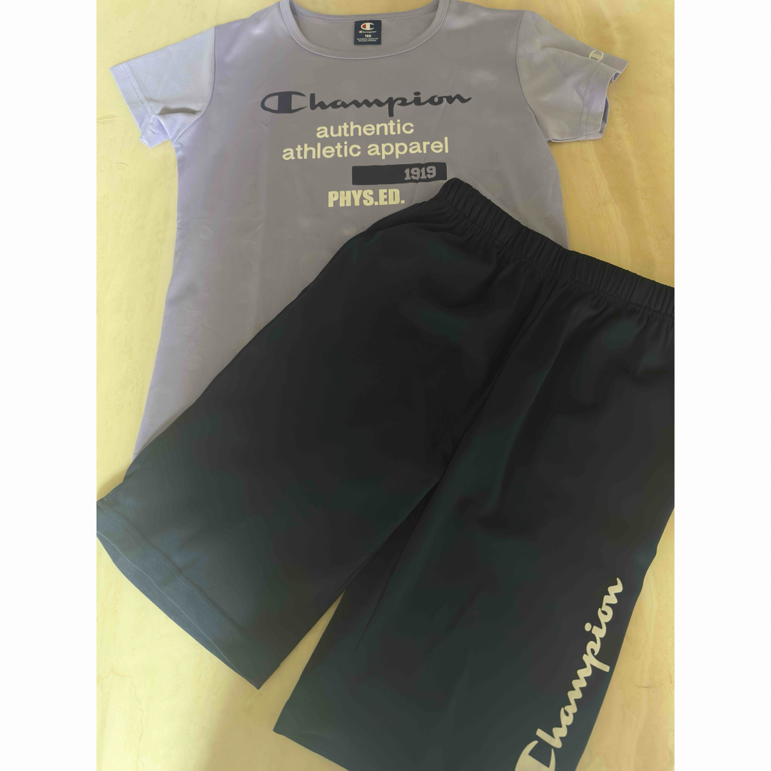 Champion(チャンピオン)の未使用　チャンピオン　Tシャツ　ハーフパンツ　160cm キッズ/ベビー/マタニティのキッズ服女の子用(90cm~)(Tシャツ/カットソー)の商品写真