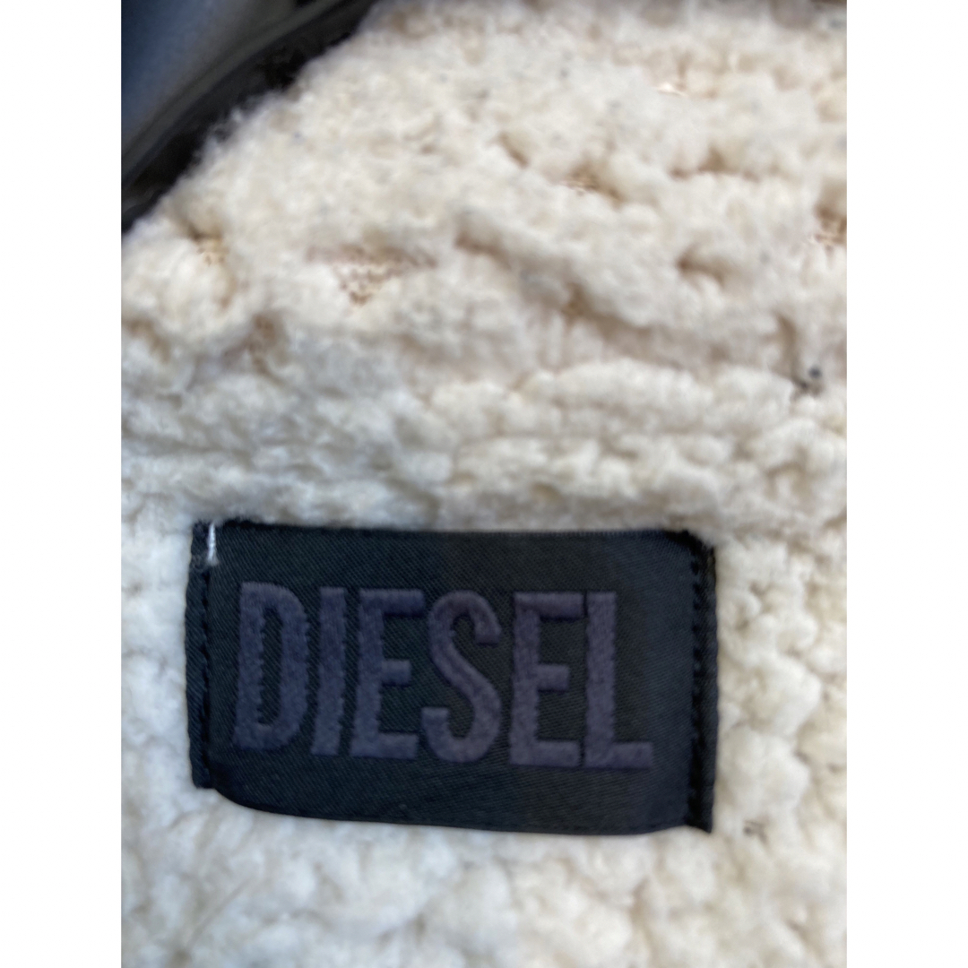 DIESEL(ディーゼル)のDIESEL  コート　レディース　黒 レディースのジャケット/アウター(その他)の商品写真