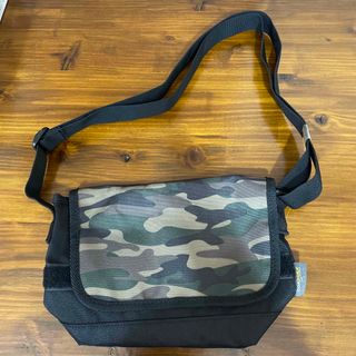 コーデュラ(CORDURA)の迷彩ショルダーバッグ　(ショルダーバッグ)