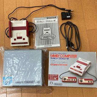 ニンテンドウ(任天堂)の【収納ケース付】ニンテンドークラシックミニ ファミリーコンピュータ(家庭用ゲーム機本体)