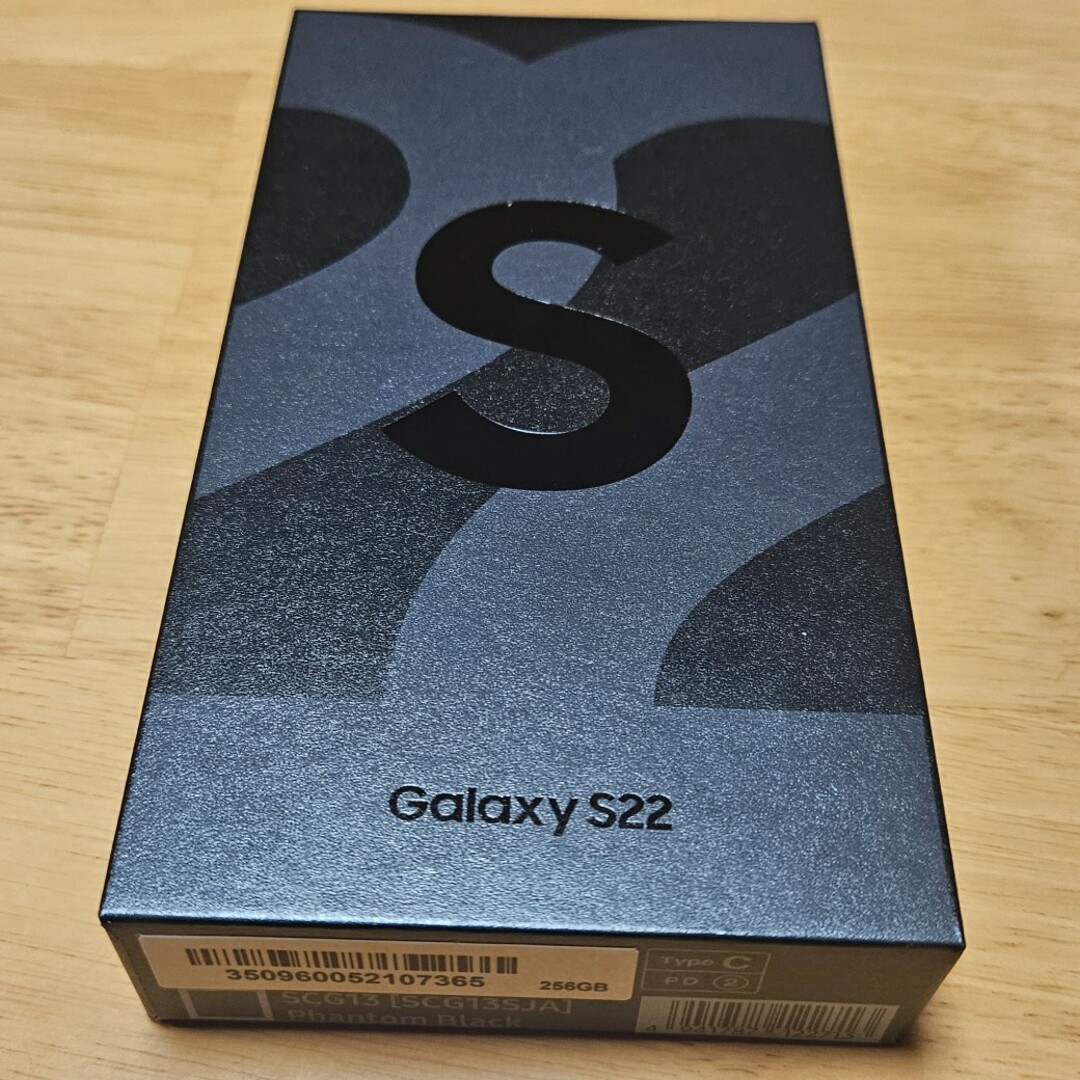 Galaxy(ギャラクシー)のSAMSUNG Galaxy S22 SCG13X ファントム ブラック スマホ/家電/カメラのスマートフォン/携帯電話(スマートフォン本体)の商品写真