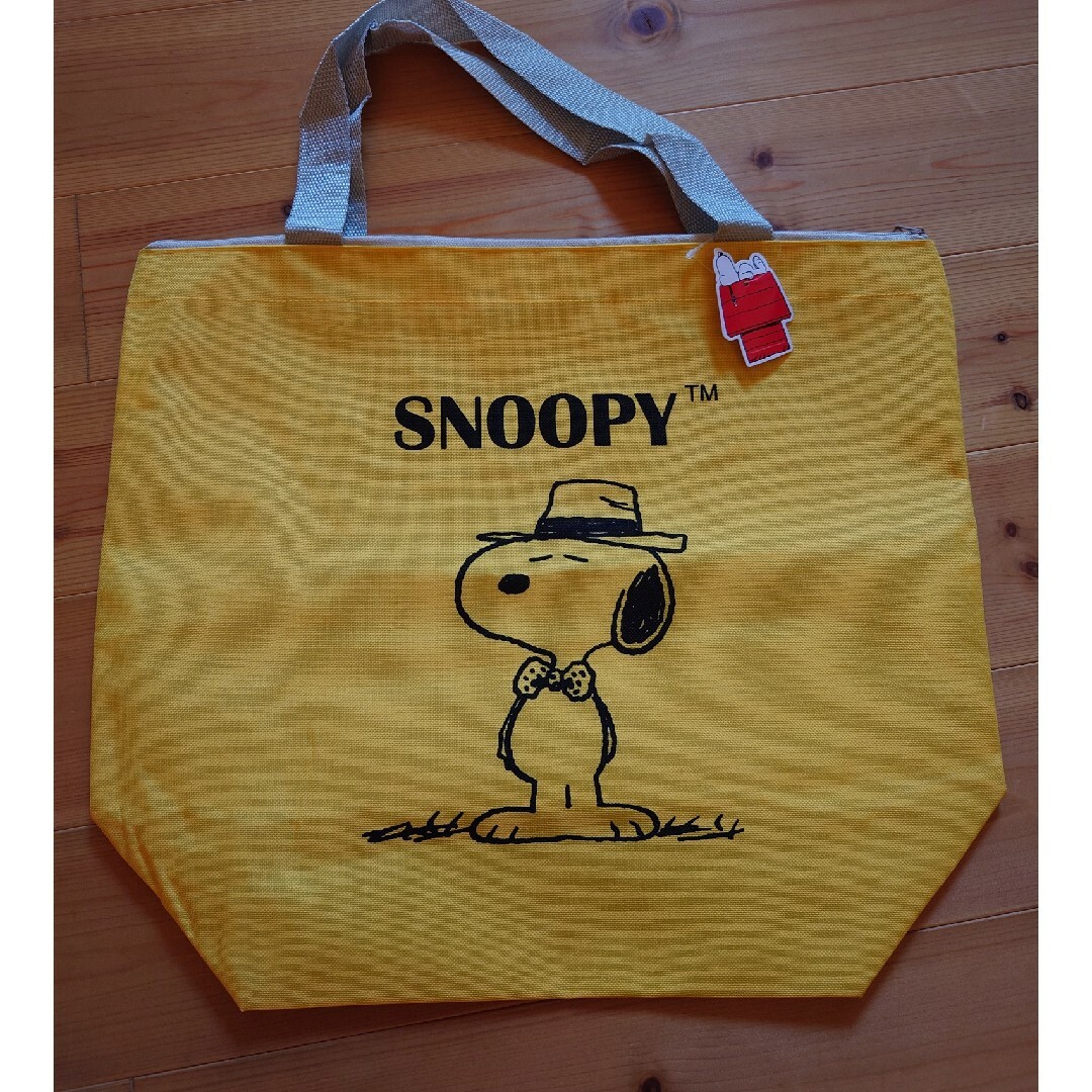 SNOOPY(スヌーピー)のスヌーピー　ビッグトートバッグ エンタメ/ホビーのおもちゃ/ぬいぐるみ(キャラクターグッズ)の商品写真