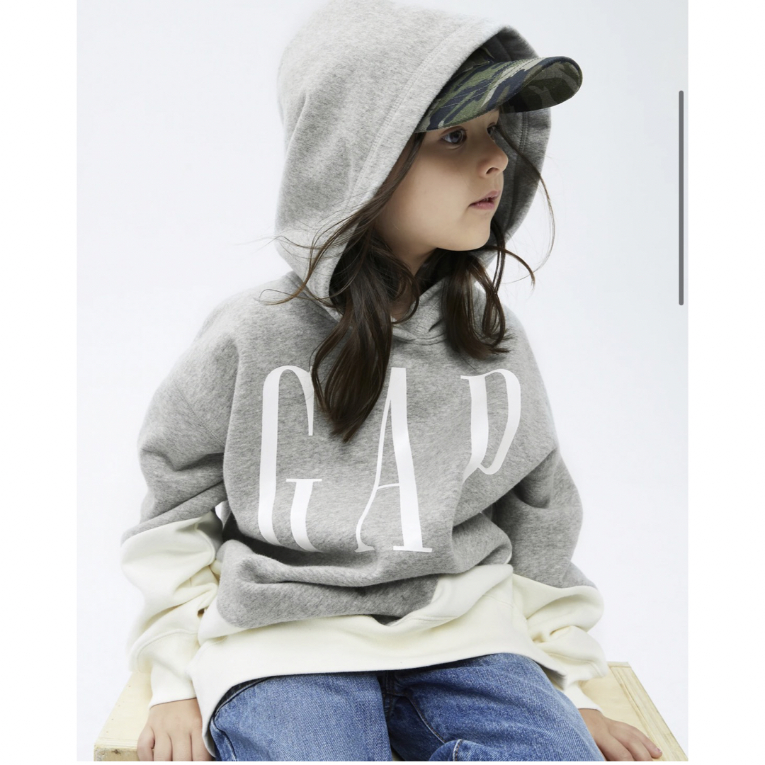 GAP Kids(ギャップキッズ)の[子供服] GAP 極暖ロゴパーカー キッズ/ベビー/マタニティのキッズ服女の子用(90cm~)(その他)の商品写真