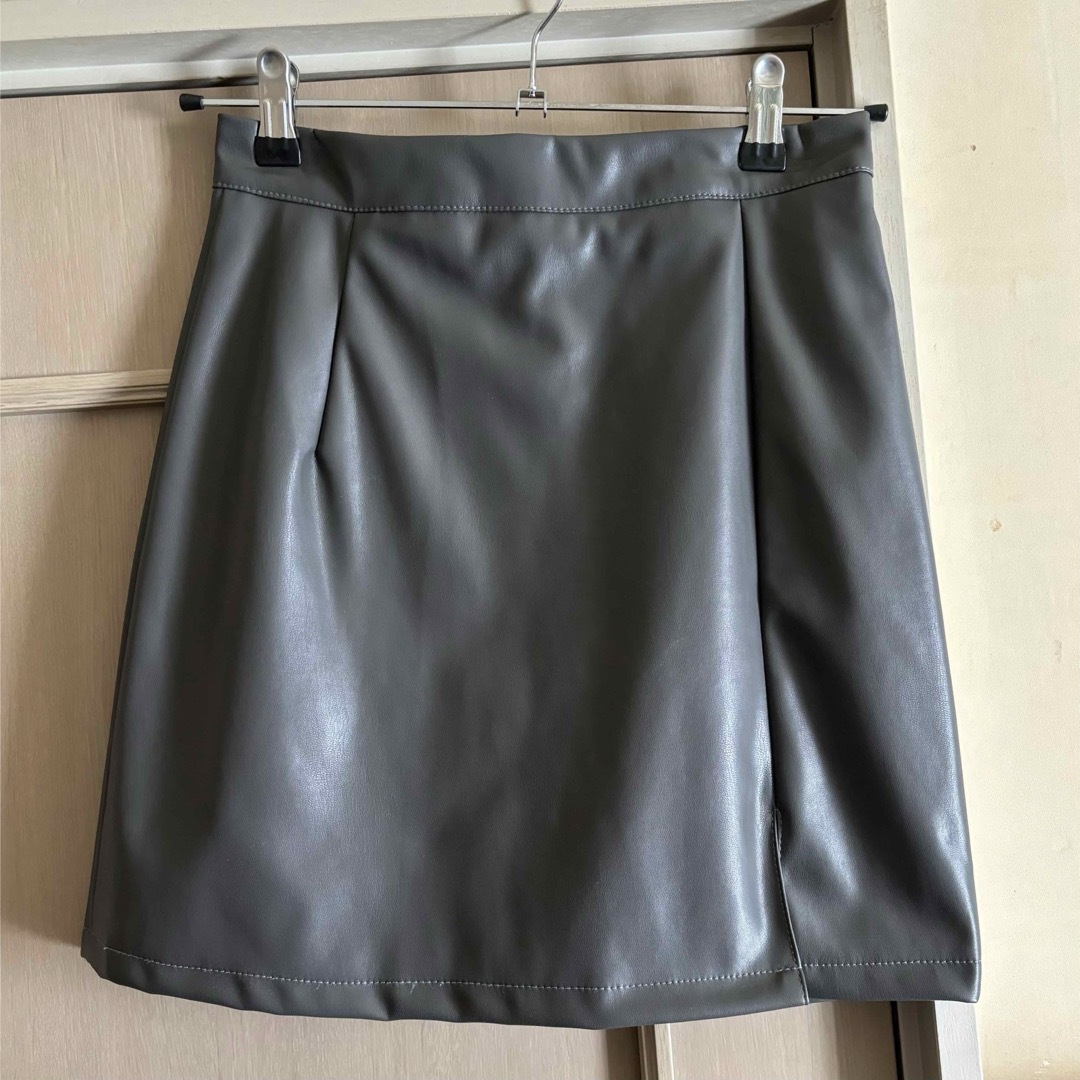 ANAP Latina(アナップラティーナ)のレザー　ミニスカート レディースのスカート(ミニスカート)の商品写真