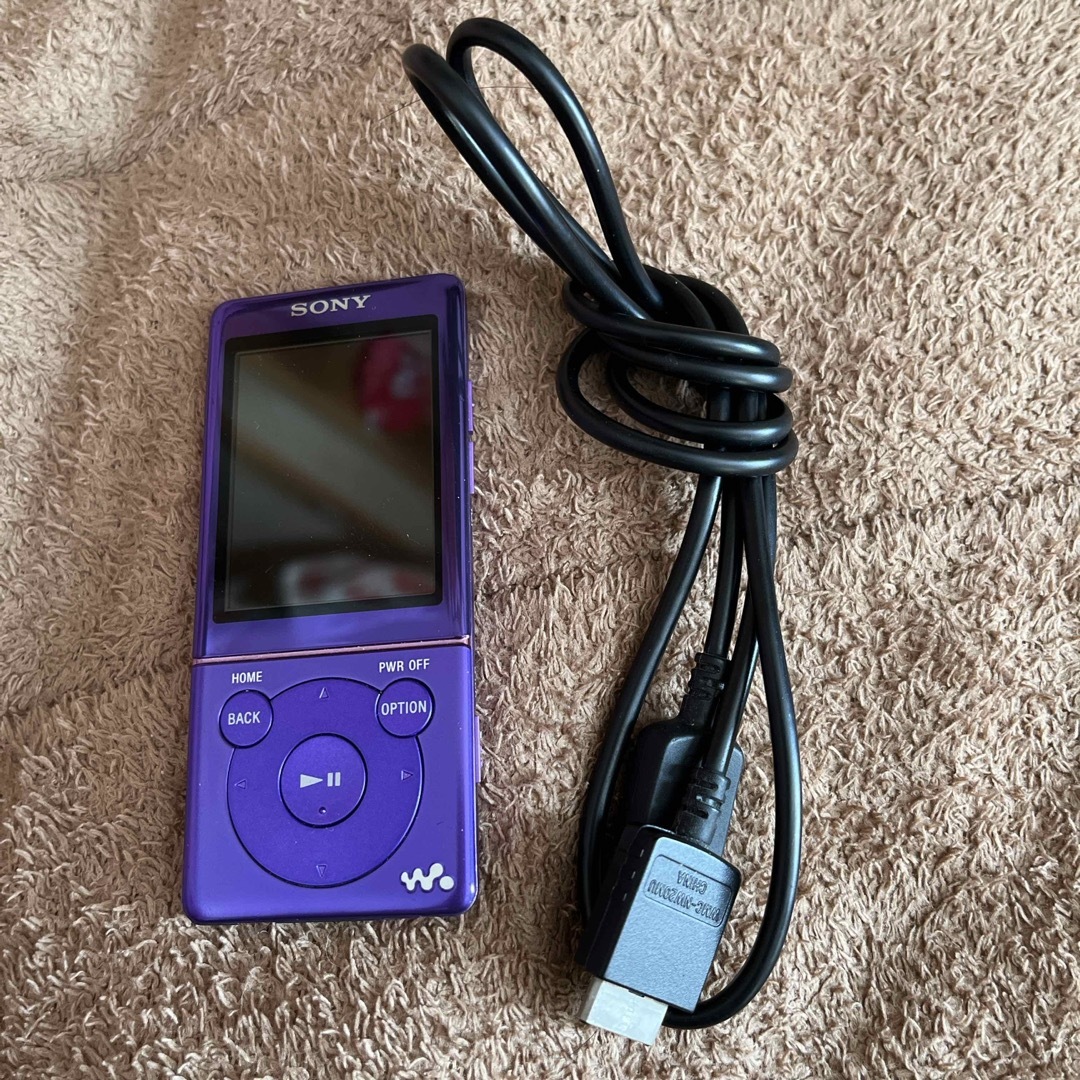 WALKMAN(ウォークマン)のWALKMAN NW-S774 8GB 動作確認済 スマホ/家電/カメラのオーディオ機器(ポータブルプレーヤー)の商品写真