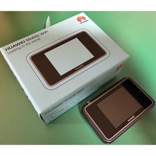 ファーウェイ(HUAWEI)の《美品》HUAWEI Mobile WiFi E5383s-327(PC周辺機器)