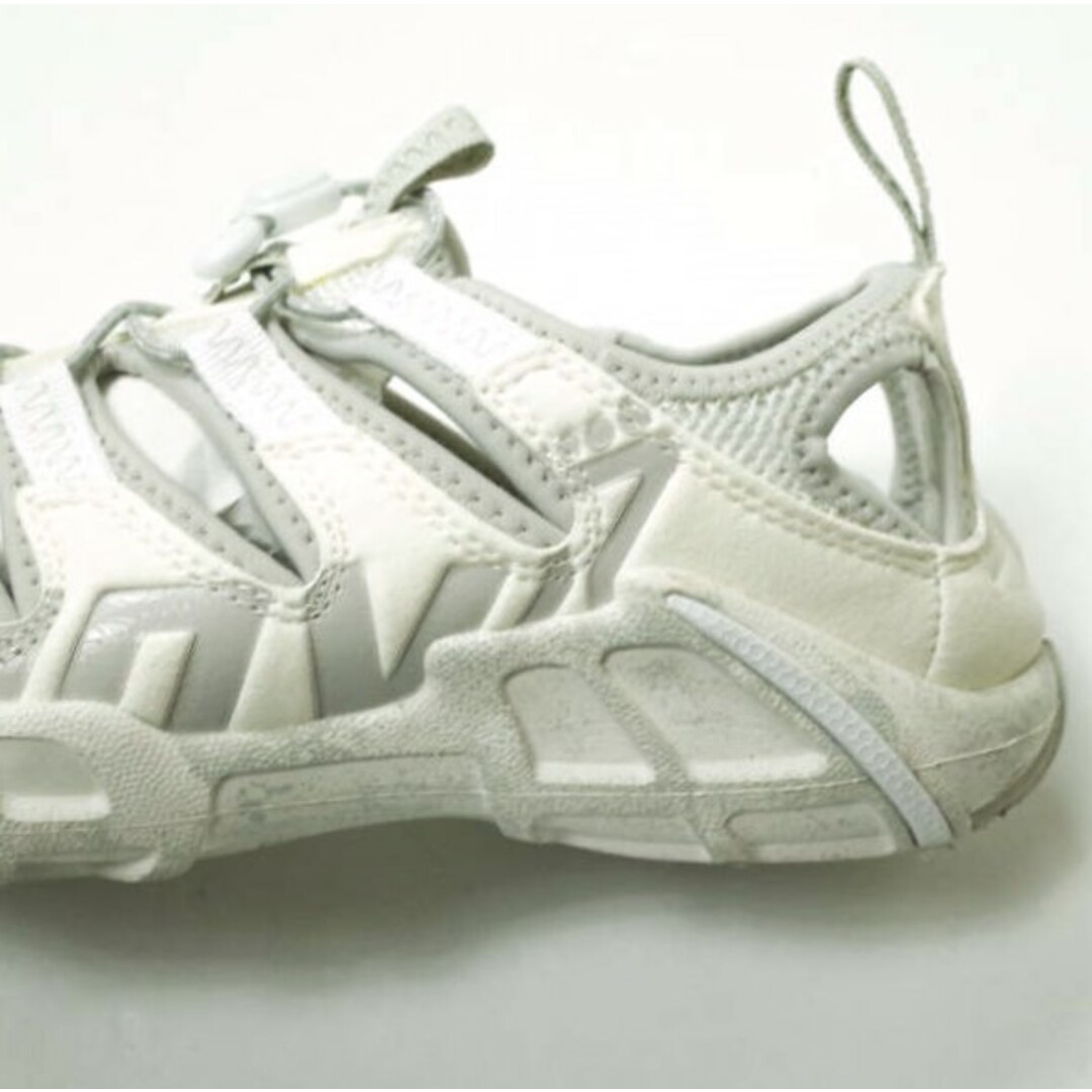 inov-8 イノヴェイト RECOLITE 190 UNI レコライト NO1TGE31SW US7(25cm) WHITE/SILVER アウトドア スポーツサンダル シューズ【中古】【inov-8】 メンズの靴/シューズ(サンダル)の商品写真