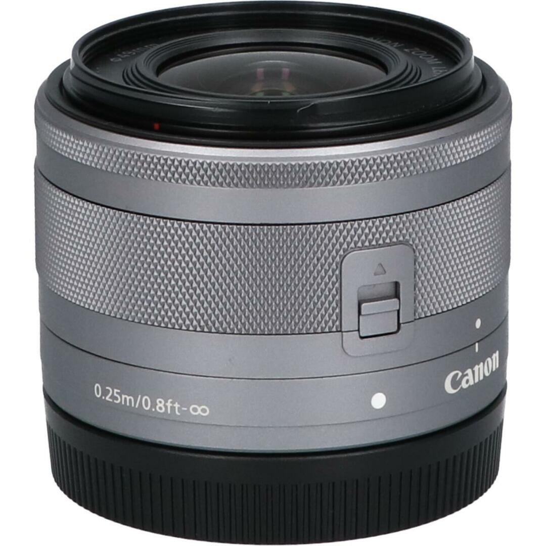 Canon(キヤノン)のＣＡＮＯＮ　ＥＦ－Ｍ１５－４５ｍｍ　Ｆ３．５－６．３ＩＳ　ＳＴＭ銀 スマホ/家電/カメラのカメラ(レンズ(ズーム))の商品写真