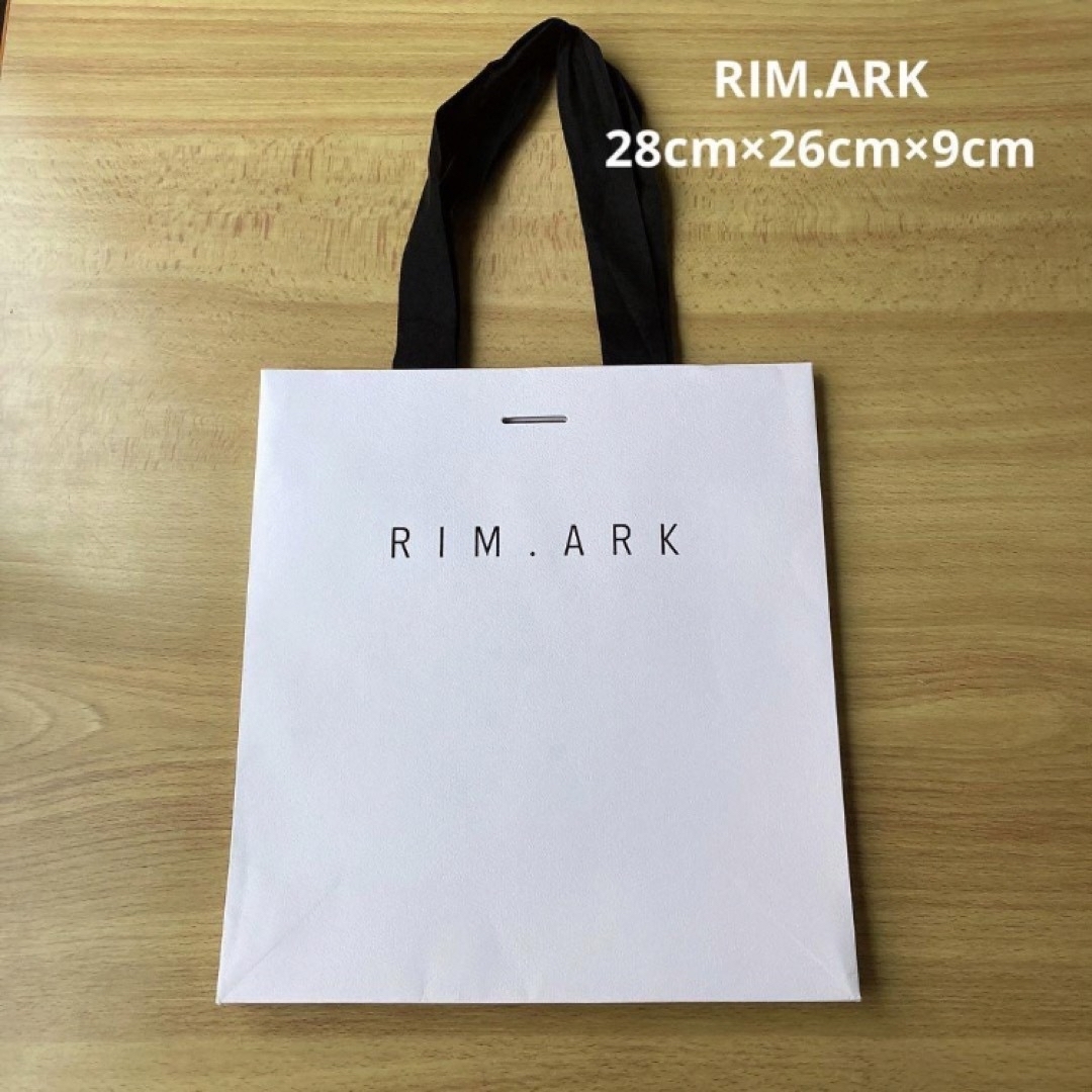 RIM.ARK(リムアーク)のリムアーク ショッパー ショップ袋 紙袋 プレゼント包装 レディースのバッグ(ショップ袋)の商品写真