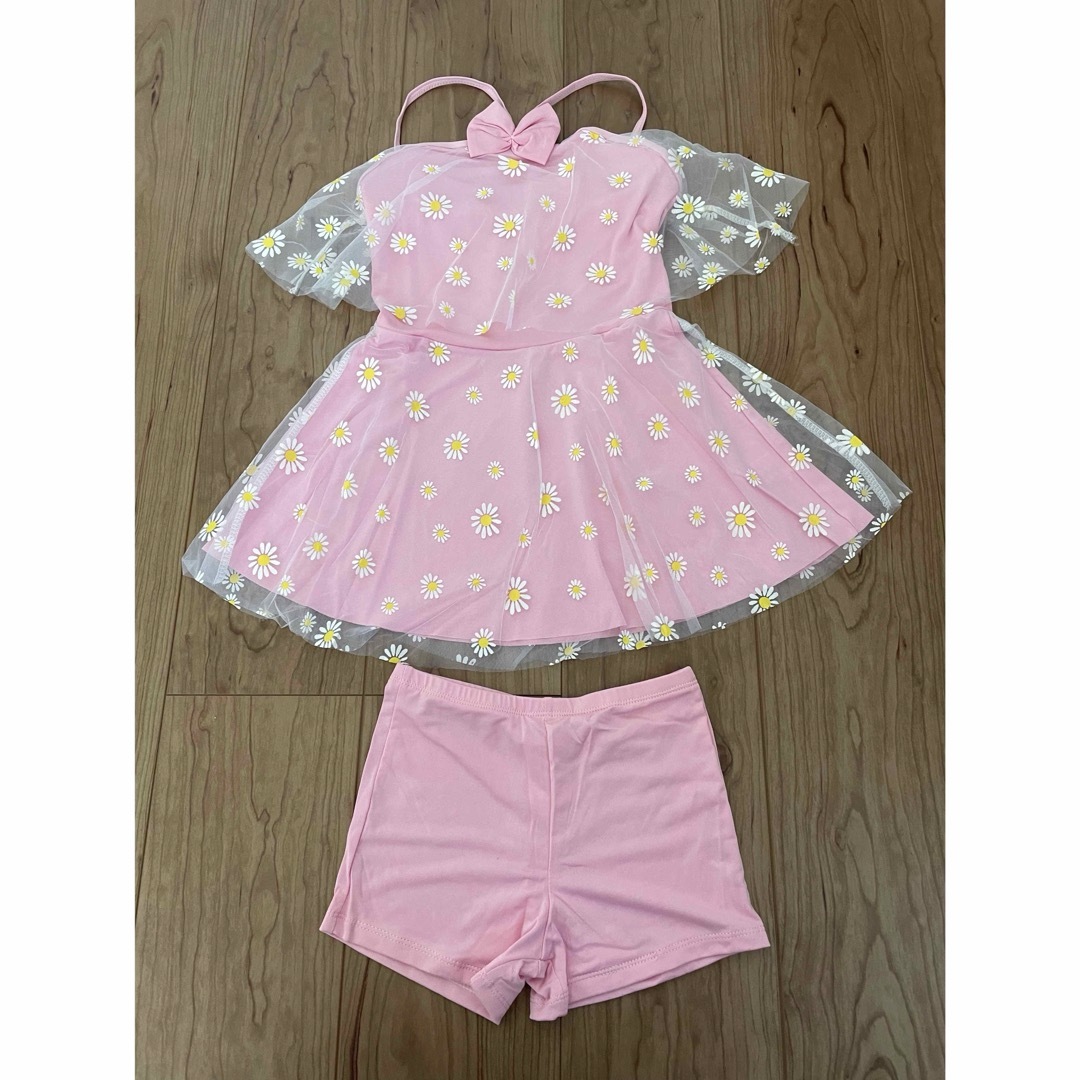 新品・未使用★水着★120サイズ★ キッズ/ベビー/マタニティのキッズ服女の子用(90cm~)(水着)の商品写真