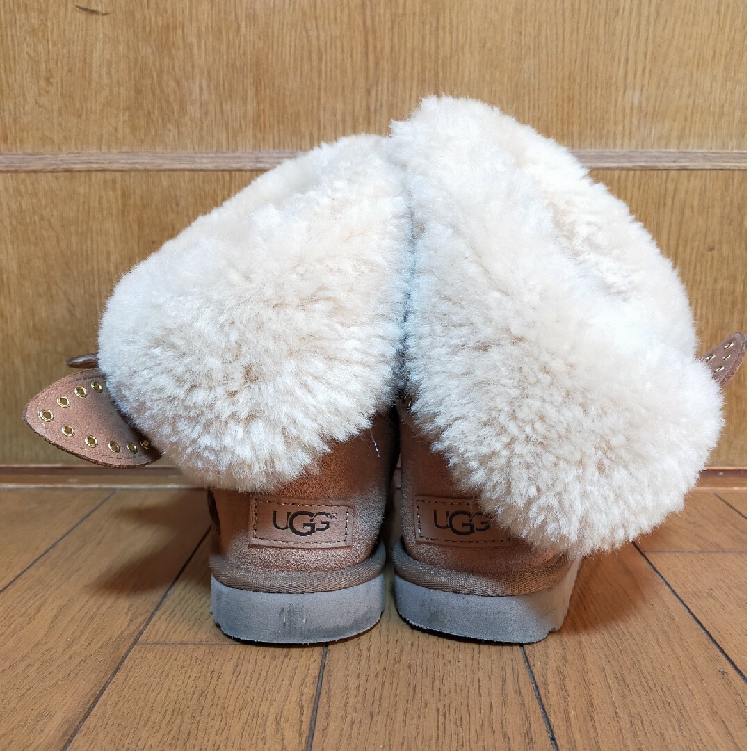 UGG AUSTRALIA(アグオーストラリア)のUGG AUSTRALIA　ブーツ　23cm レディースの靴/シューズ(ブーツ)の商品写真