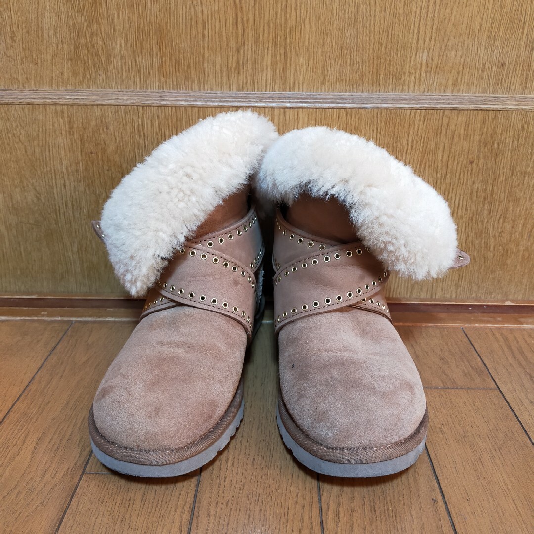 UGG AUSTRALIA(アグオーストラリア)のUGG AUSTRALIA　ブーツ　23cm レディースの靴/シューズ(ブーツ)の商品写真