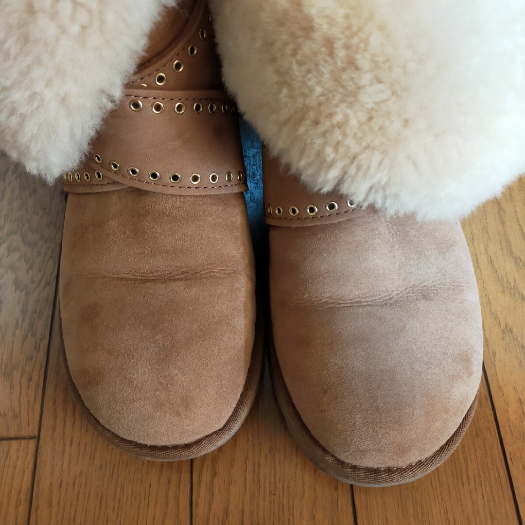 UGG AUSTRALIA(アグオーストラリア)のUGG AUSTRALIA　ブーツ　23cm レディースの靴/シューズ(ブーツ)の商品写真