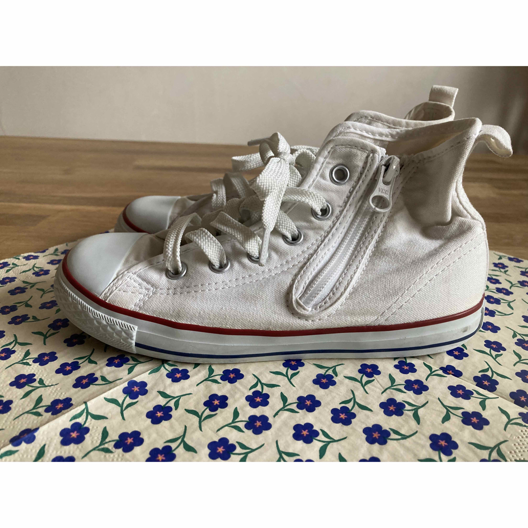 CONVERSE(コンバース)のコンバース　白　20センチ キッズ/ベビー/マタニティのキッズ靴/シューズ(15cm~)(スニーカー)の商品写真