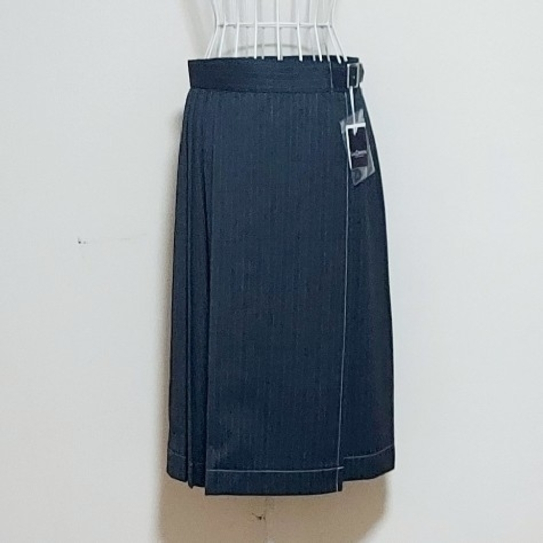 Lois CRAYON(ロイスクレヨン)のLoisCRAYON【未使用新品】タグ付き巻きスカート レディースのスカート(その他)の商品写真