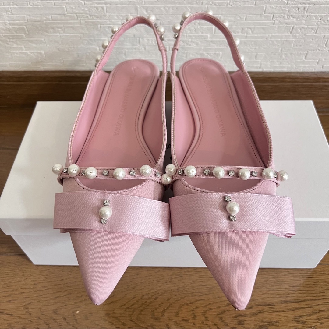 TSURU by Mariko Oikawa(ツルバイマリコオイカワ)のTSURU by Mariko Oikawa  パールリボンフラットシューズ レディースの靴/シューズ(ハイヒール/パンプス)の商品写真