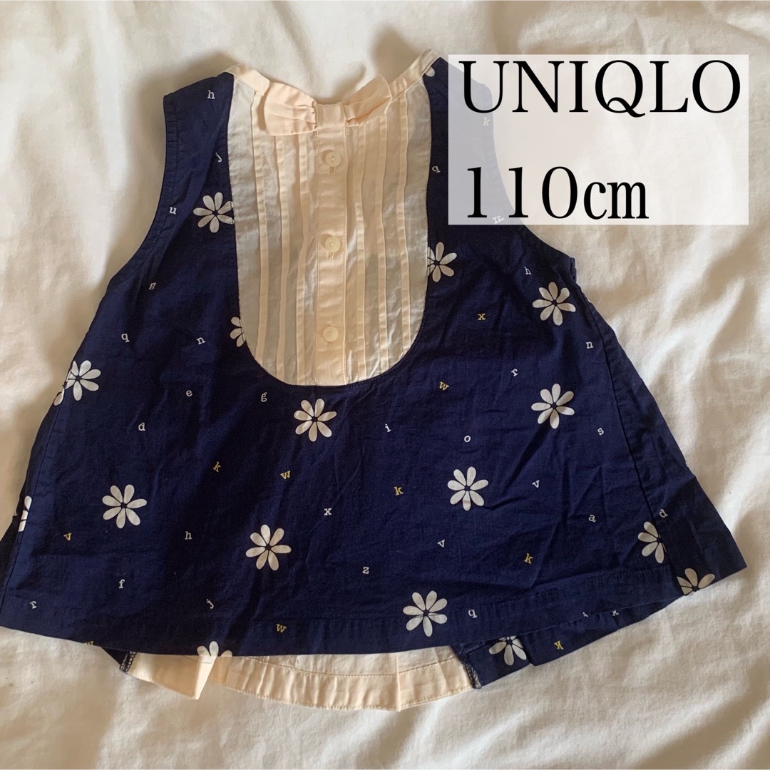 UNIQLO(ユニクロ)の花柄ネイビーワンピース110cm キッズ/ベビー/マタニティのキッズ服女の子用(90cm~)(ワンピース)の商品写真