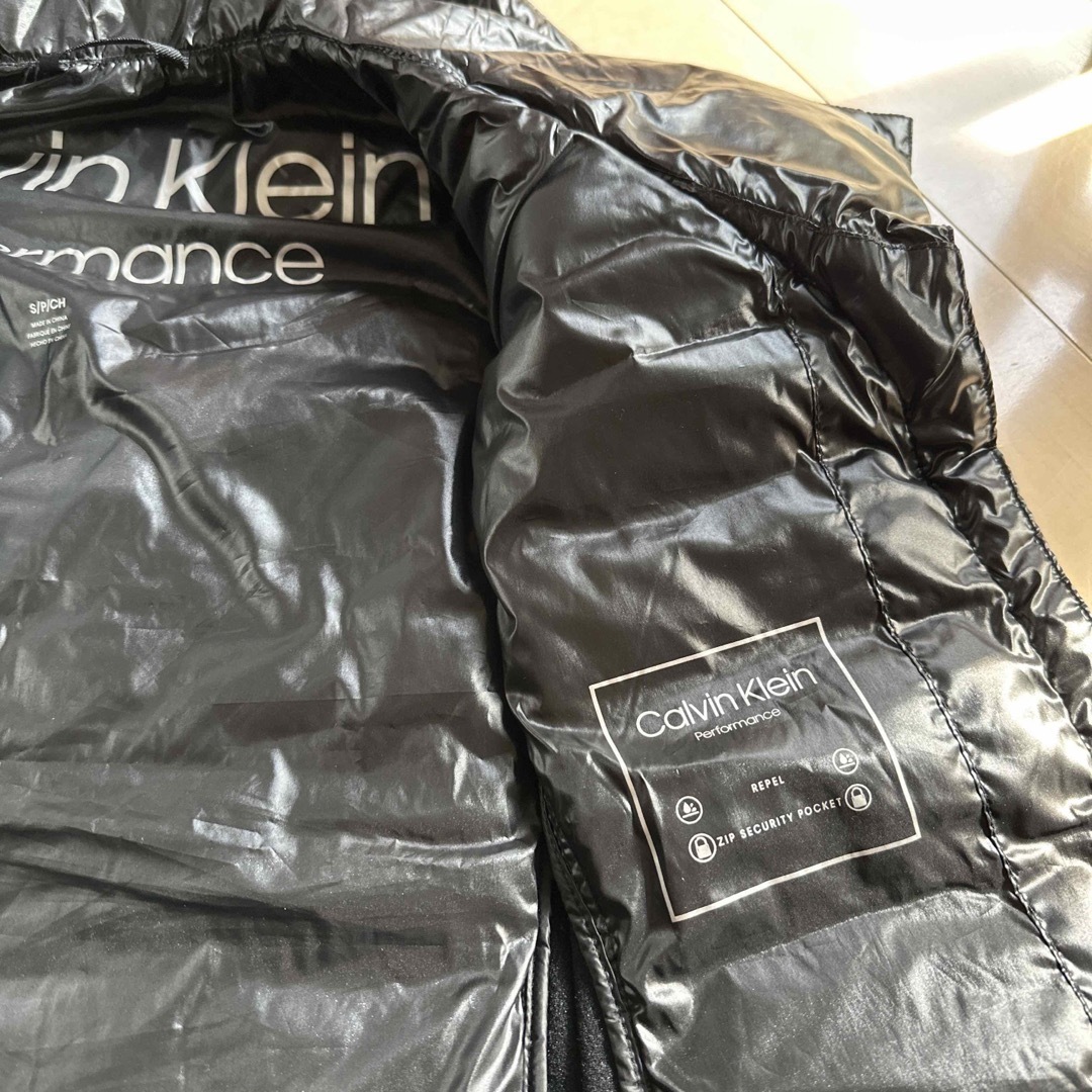 Calvin Klein(カルバンクライン)の【超美品】Calvin Klein ダウンベスト レディースのジャケット/アウター(ダウンベスト)の商品写真