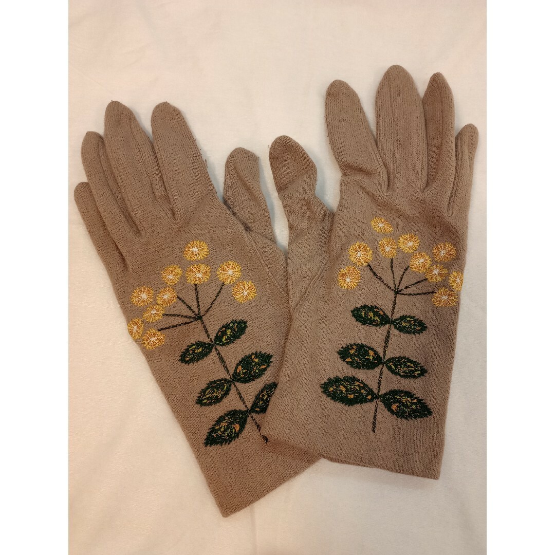 スマホ対応手袋 刺繍 手袋 レディースのファッション小物(手袋)の商品写真