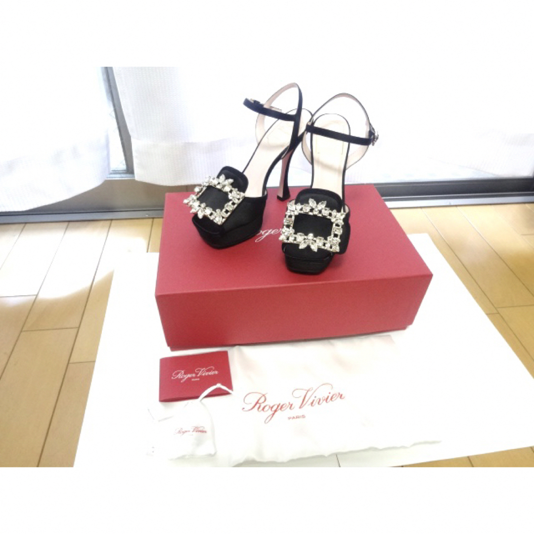 ROGER VIVIER(ロジェヴィヴィエ)のロジェヴィヴィエ☆ビジューサンダル☆ レディースの靴/シューズ(ハイヒール/パンプス)の商品写真