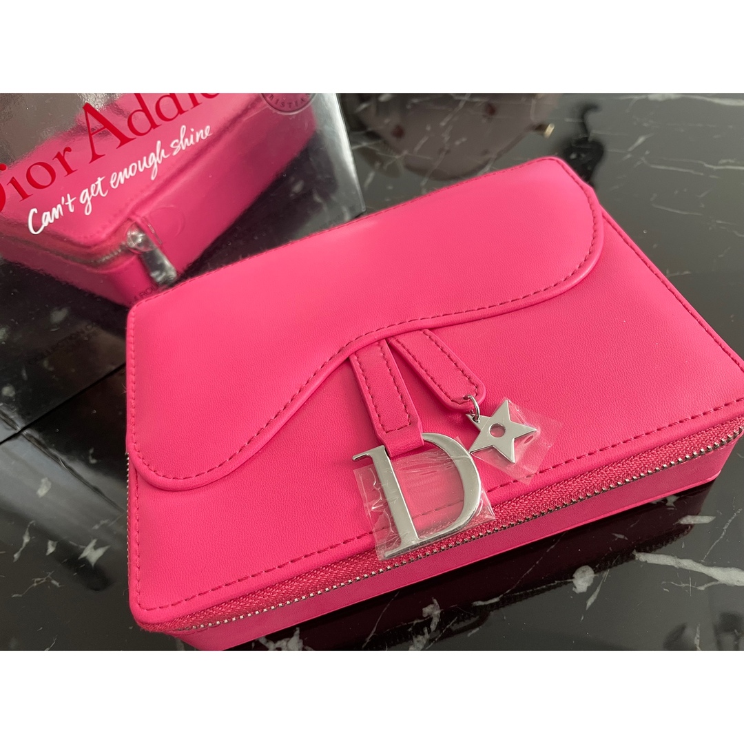 Dior(ディオール)の数量限定 Dior ミラー付きポーチ レディースのファッション小物(ポーチ)の商品写真