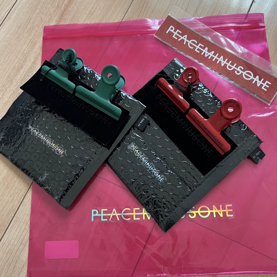 PEACEMINUSONE(ピースマイナスワン)のPMO CLIP RED GREEN SET メンズのアクセサリー(その他)の商品写真