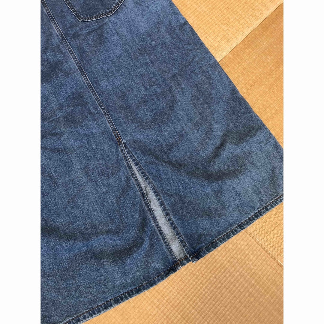 GU(ジーユー)のGU デニムサロペットスカート　ロング　バックスリット入り レディースのパンツ(サロペット/オーバーオール)の商品写真