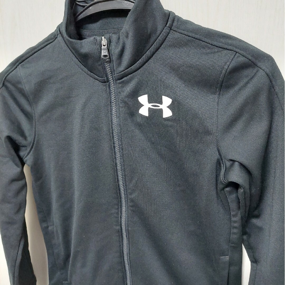 UNDER ARMOUR(アンダーアーマー)のUNDER ARMOUR　ジャージ キッズ/ベビー/マタニティのキッズ服男の子用(90cm~)(ジャケット/上着)の商品写真