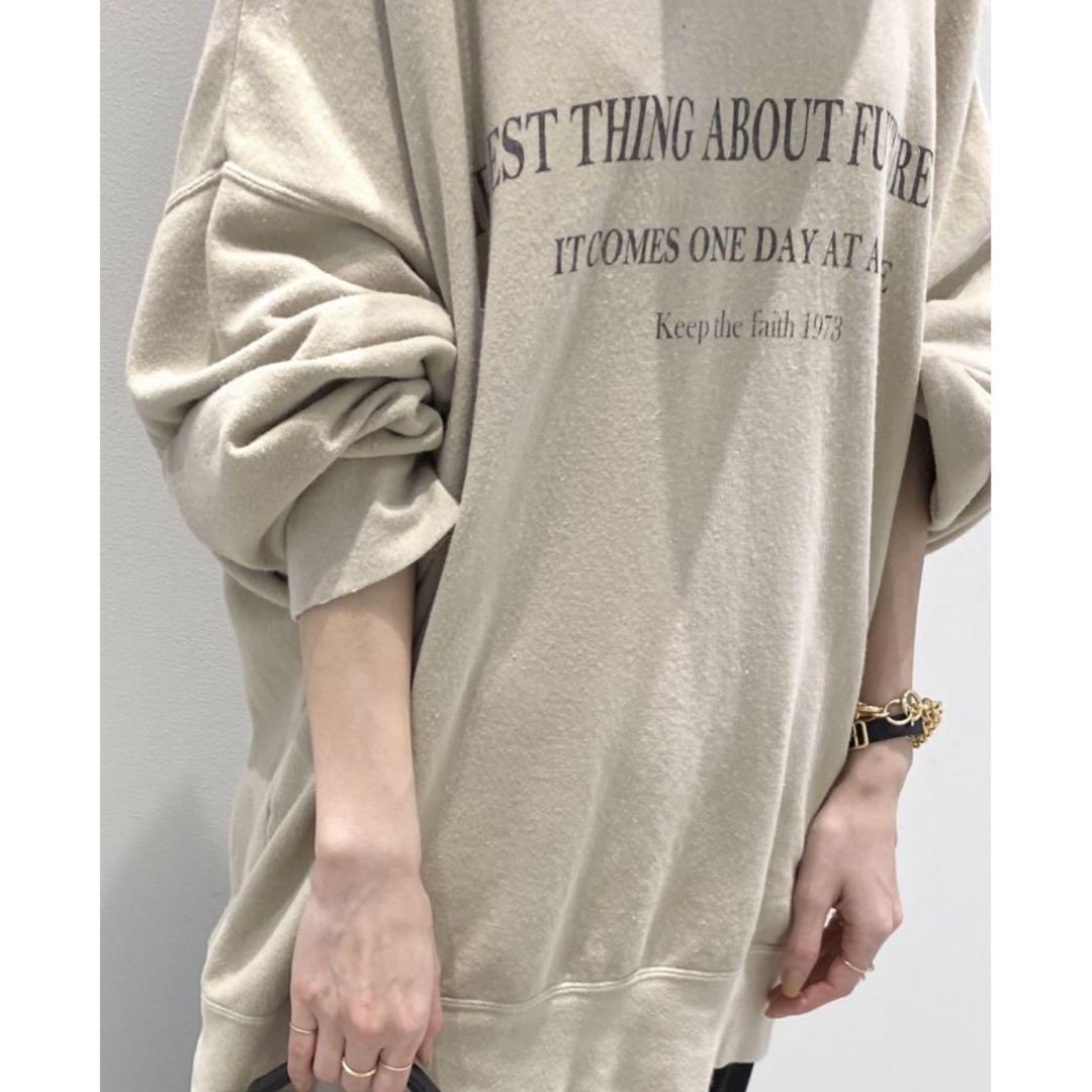 L'Appartement DEUXIEME CLASSE(アパルトモンドゥーズィエムクラス)のアパルトモンR JUBILEE Basic Sweat Print Shirts レディースのトップス(トレーナー/スウェット)の商品写真